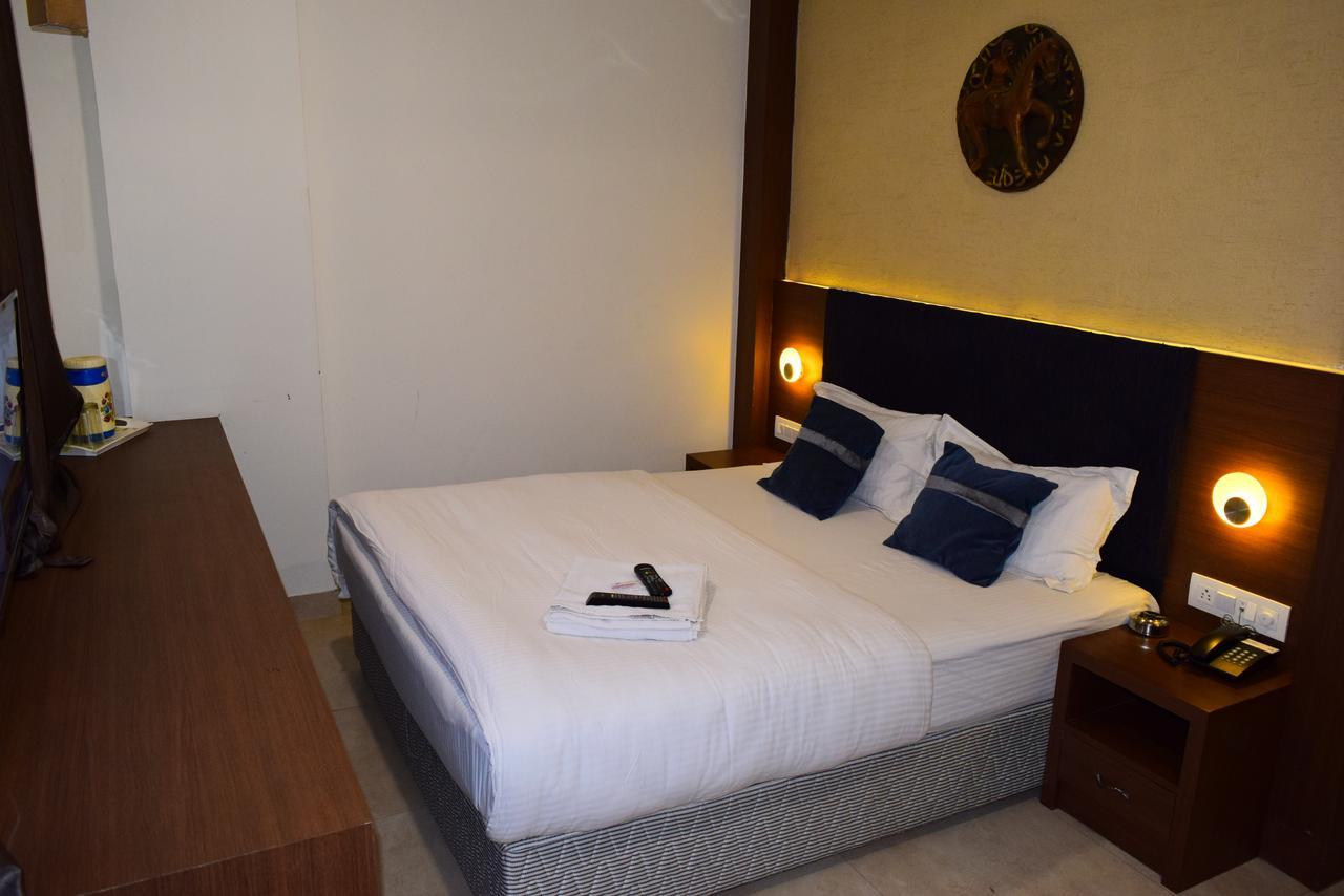 Hotel Chandragupta Udždžain Exteriér fotografie