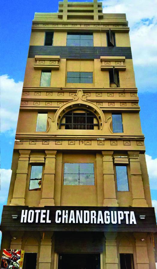 Hotel Chandragupta Udždžain Exteriér fotografie